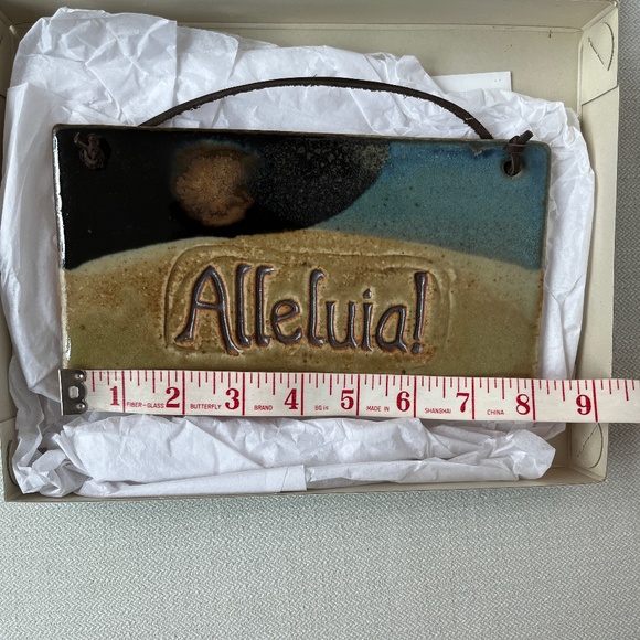 Hand-made ceramic wall-hanging, 8 x 4.5 in. - Picture 6 of 12